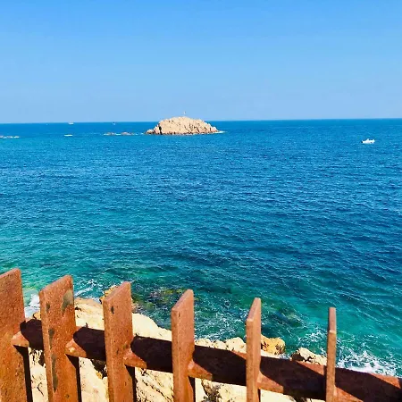 Bunker Premier - Sea Views